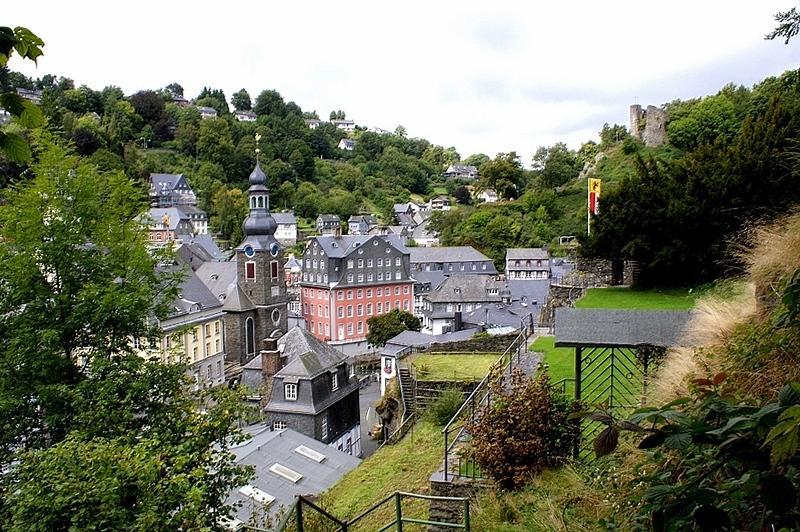 Gaestehaus Luise Bed and Breakfast Monschau Habitación foto